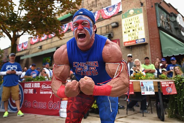 Así de fuerte es la pasión de los fans de los Cachorros por su equipo.