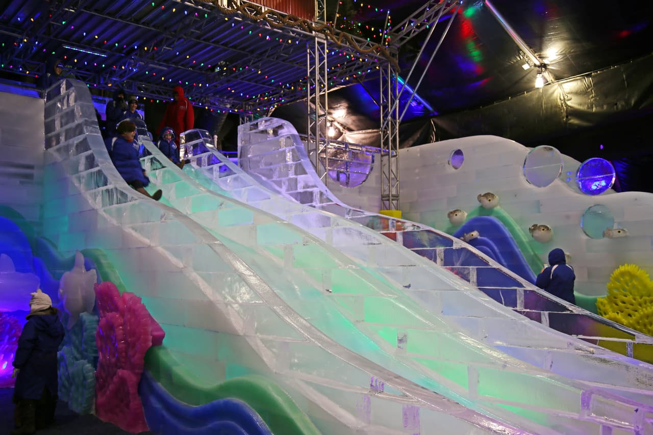 Uno de los lugares favoritos de chicos y grandes, el deslizador de hielo.