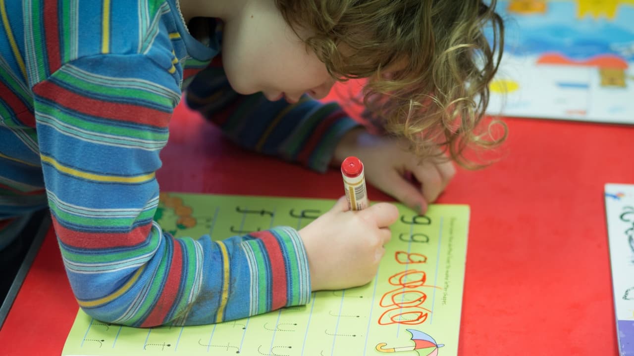 Siete escuelas más ofrecerán lenguaje dual este año escolar
