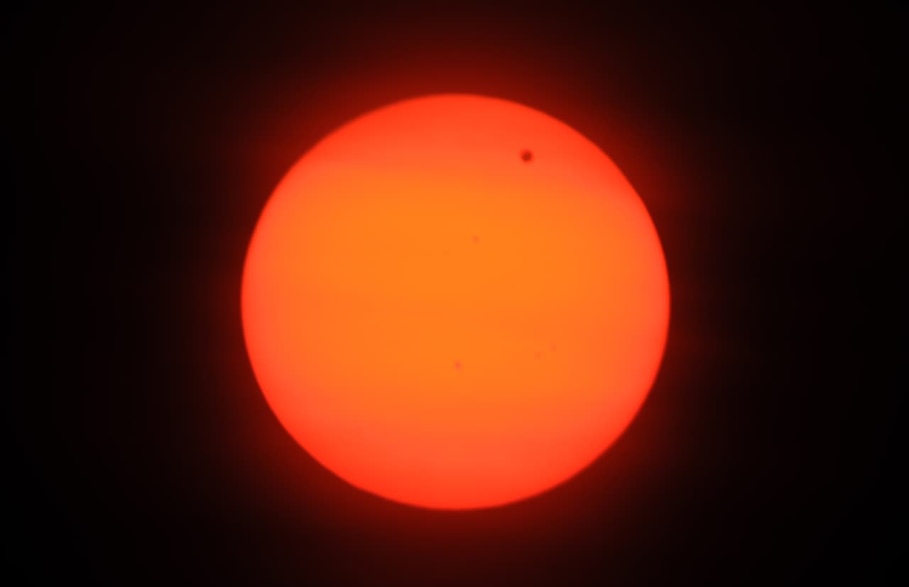 ¿De verdad Venus podría albergar vida?