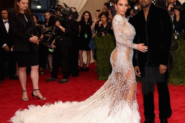 En la gala del MET las tres sensuales famosas dejaron a muchos boquiabiertos con sus curvas al descubierto. ¿Quién las lució mejor?