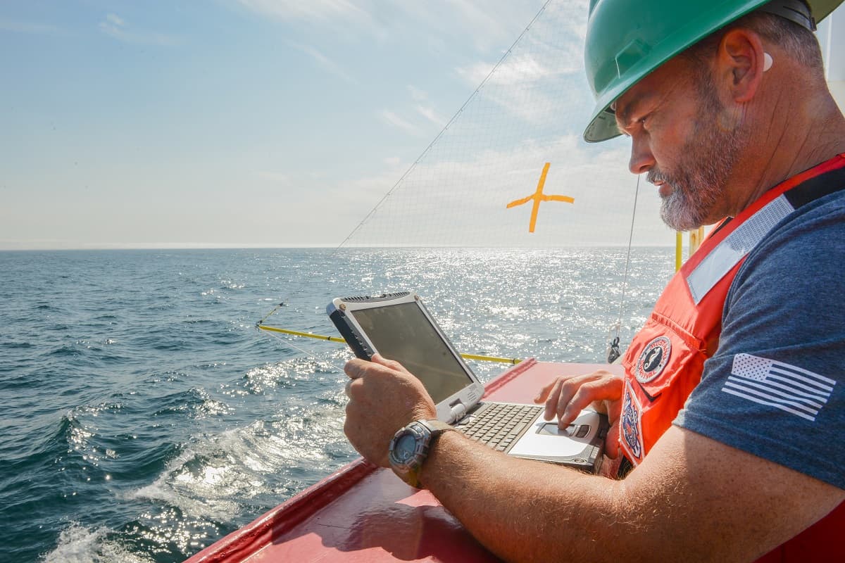 Debido al aumento en las temperaturas , el Ártico está experimentando un cambio sin precedentes a medida que el hielo del mar de verano continúa disminuyendo.