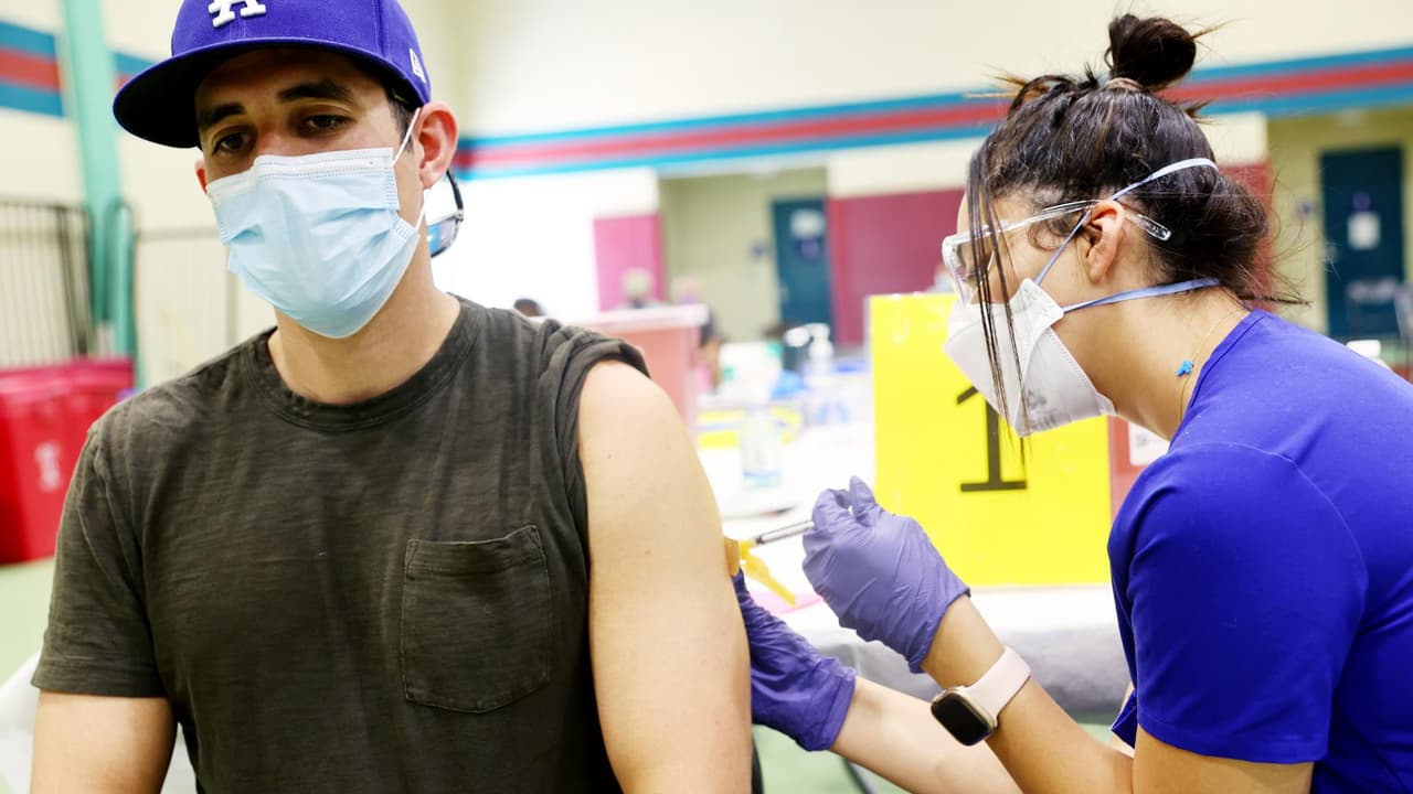 Denton habilita registro en línea para recibir la vacuna contra la viruela del mono    