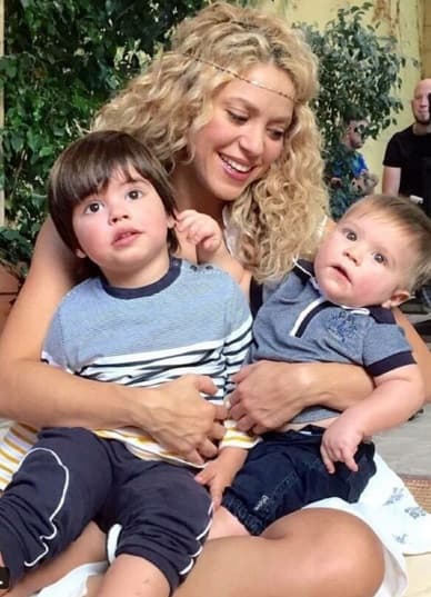 Shakira se ha dado el tiempo suficiente para pasarla en familia y disfrutar de su faceta como madre.