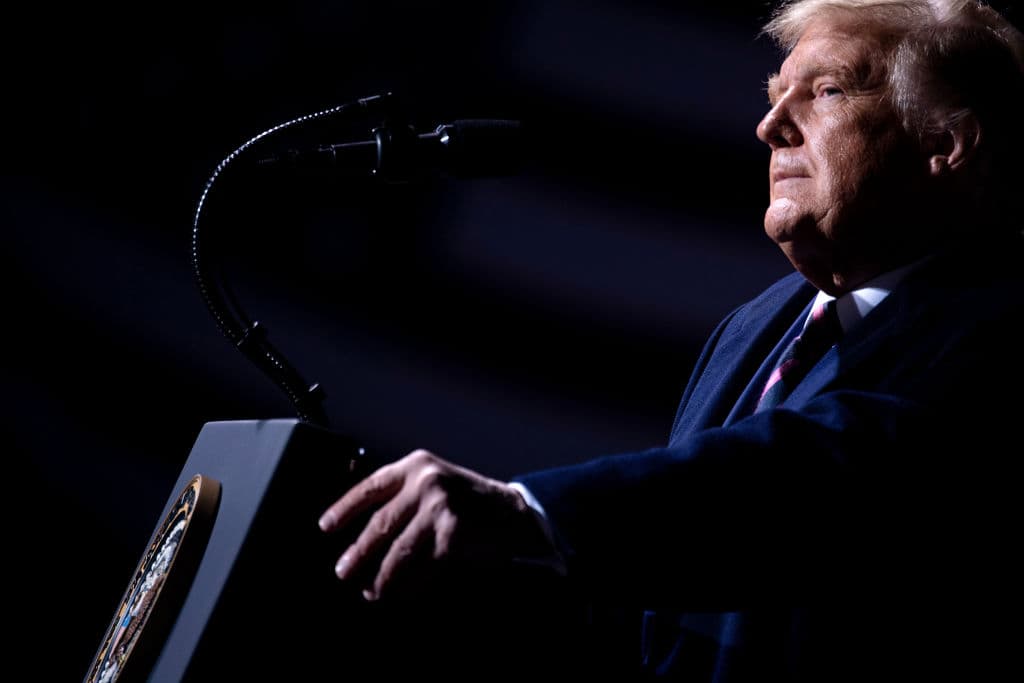 Donald Trump dice que nombrará "sin demora" a su nominado para reemplazar a Ginsburg  y que será una mujer