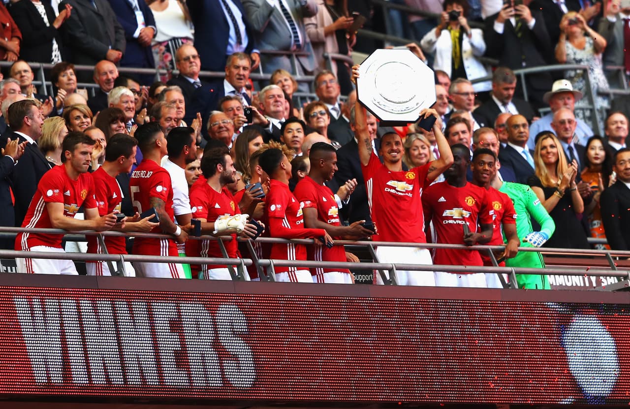 Manchester United venció al Leicester por la Community Shield de la mano de Ibrahimovic