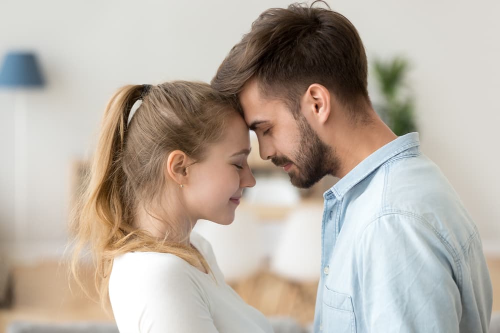 Trata de reflexionar a fondo y esfuérzate un poquito más por ser más afectuoso y flexible.