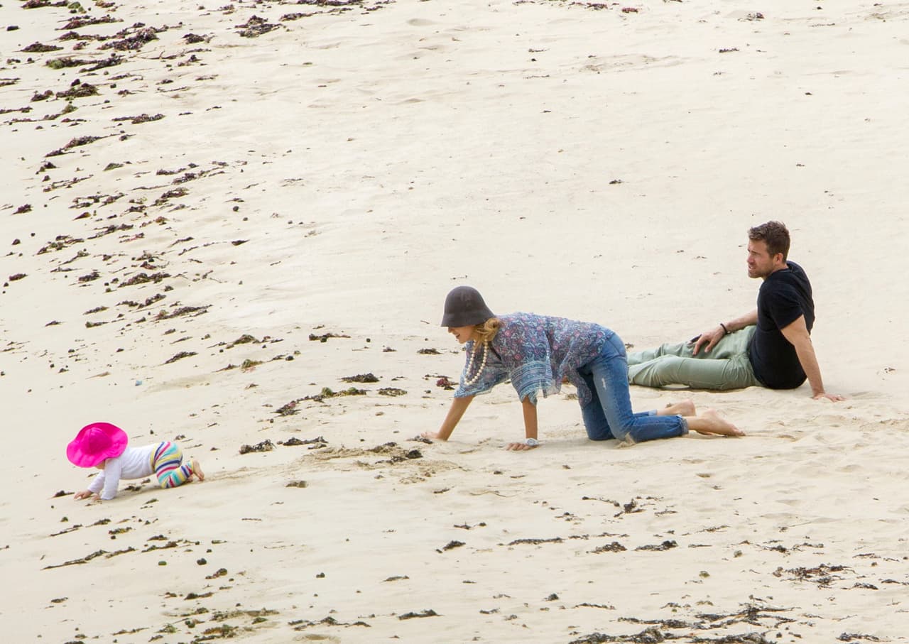 ¡Que se les escapa la nena, chicos!