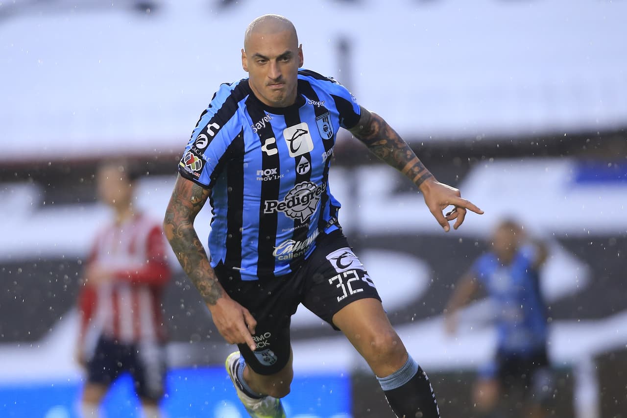 Chivas sigue sin ganar en el Apertura 2022 pese a los goles de Pérez-Bouquet y Alexis Vega, suma 4 empates y dejó ir una gran oportunidad para salir del irregular bache, mientras que los Gallos Blancos tampoco lograron salir del fondo de la tabla general.