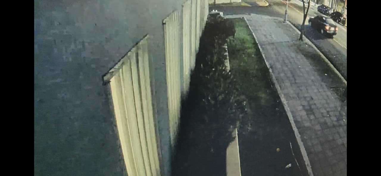 Si usted tiene información que ayude a las autoridades a dar con el paradero de este vehículo, puede llamar a la División de Agresiones al 787-793-1234 extensión 2200 o a la línea confidencial 787-343-2020.