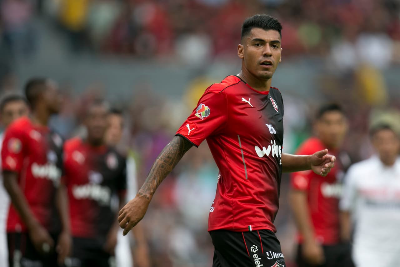 Desde su llegada al Atlas, Jefferson Duque no pudo demostrar su calidad y olfato goleador, por lo que la directiva rojinegra decidió cederlo a préstamo al Deportivo Cali.