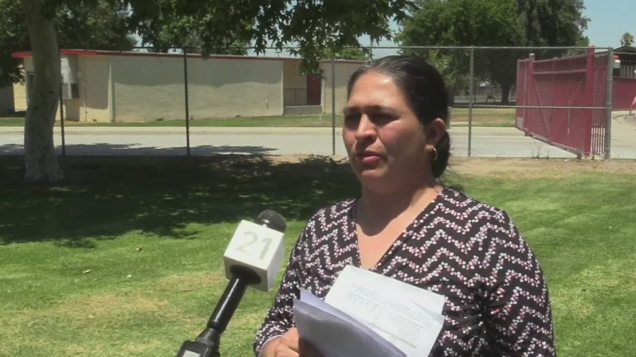 Vecinos de McFarland en pie de guerra por aumentos en los servicios del agua y drenaje