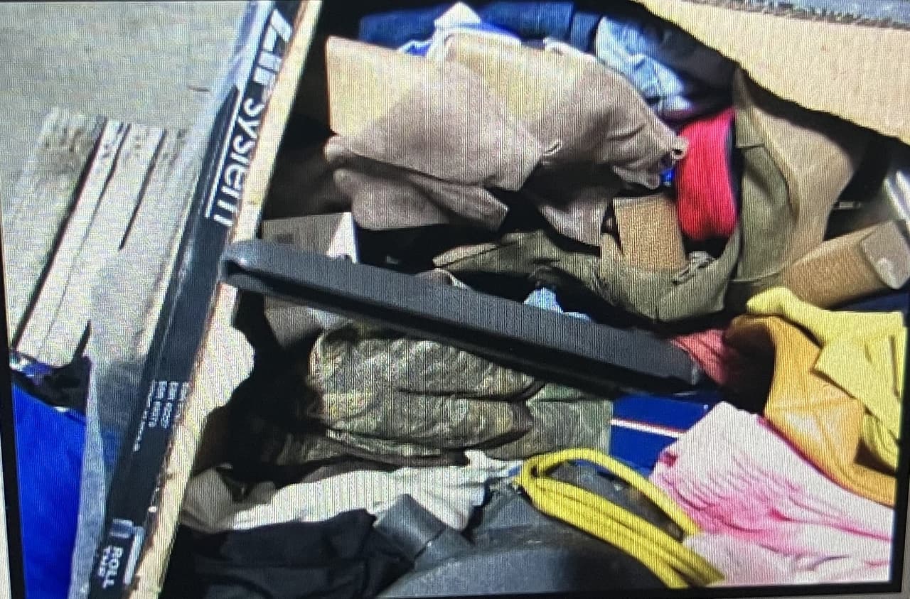 CBP es la mayor organización de aplicación de la ley de Estados Unidos y la primera agencia de gestión unificada de fronteras del mundo,
<b> con más de 65,000 empleados en tierra, aire y mar, enfocada en la seguridad nacional y el comercio legal.</b>
<br>