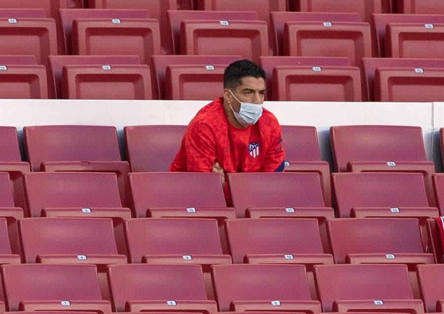 Con goles de Costa, Correa, Félix, Llorente y con el debutante Luis Suárez, que se luce con doblete, el Atleti brilló en el Wanda Metropolitano ante el Granada, quien sólo anotó un gol por parte de Jorge Molina.