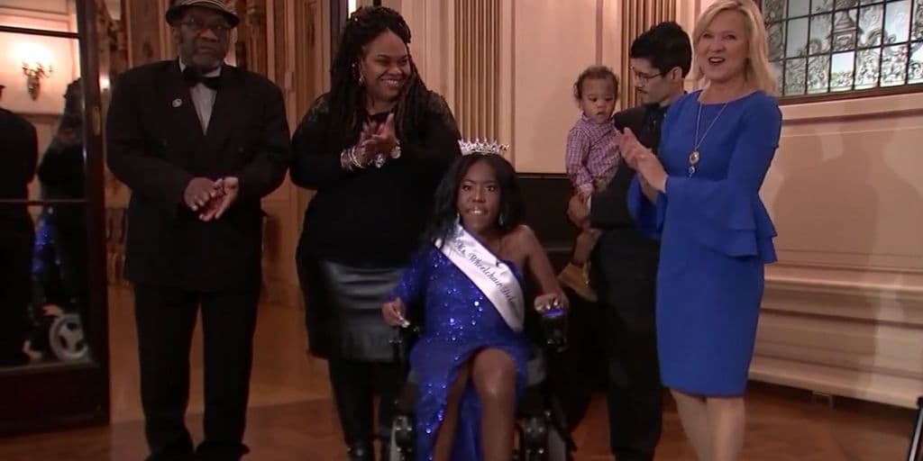 Madre, escritora y ahora Ms. Wheelchair Delaware: la mujer que dejó a un lado su enfermedad para dedicarse a inspirar a otros
