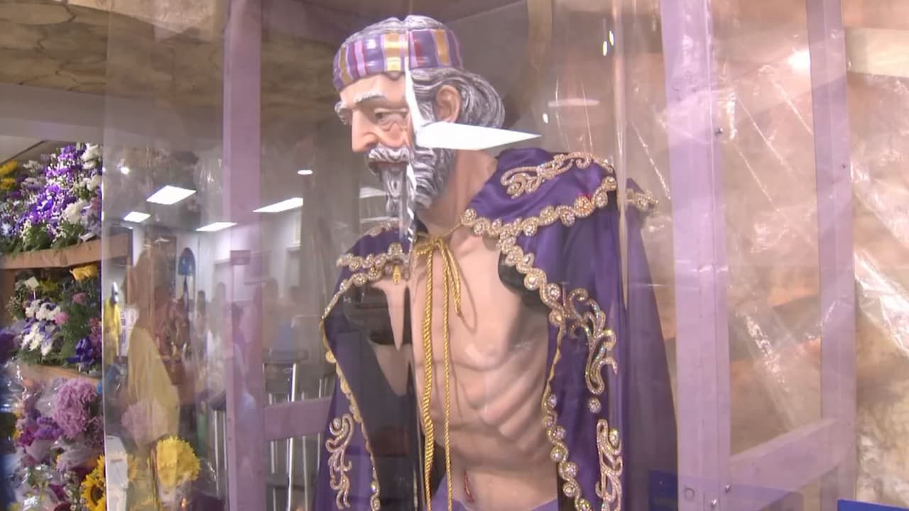 San Lázaro llegó a Miami a principios de la década de los setentas a raíz del éxodo de cubanos huyendo del castrismo.