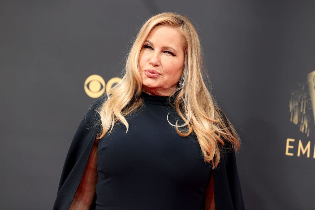 Además de repetir su papel en las secuelas de 'Legalmente rubia', Jennifer Coolidge fue Janine en 'Click' (2006), pero es más conocida por su rol como Jeanine Stifler en la saga de comedia 'American Pie'. Su trabajo más reciente fue el de Tanya McQuoid en la serie de HBO MAX 'The White Lotus' del 2021.
