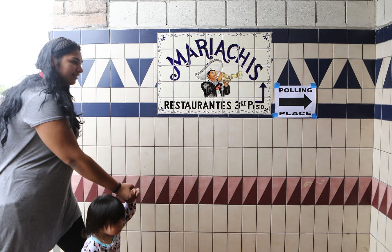 <b>5. Efecto Trump en los latinos:</b> El 68% de los electores hispanos que fueron encuestados en enero pasado aseguró que acudiría a las urnas este martes. ¿La razón? La llegada de Donald Trump a la Casa Blanca y su dura agenda migratoria.