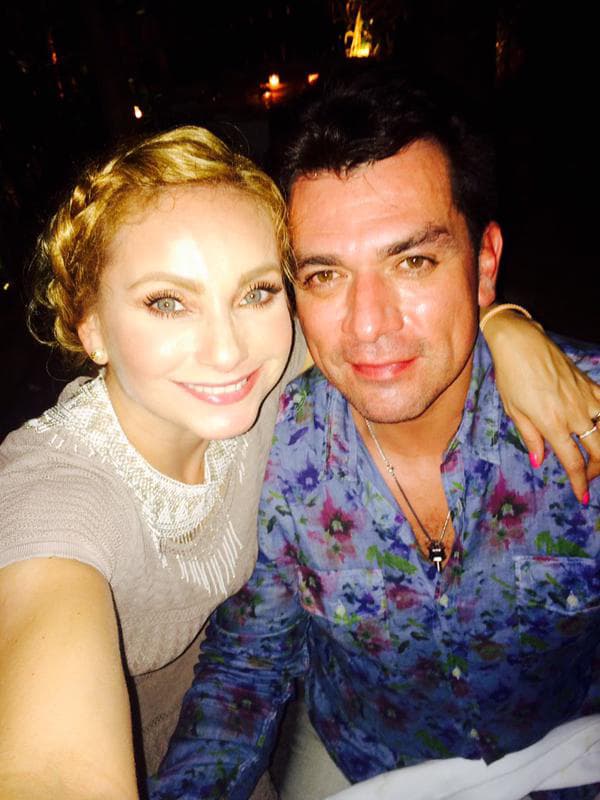 ¡Ahhh! Y todos sus fans ya quieren que compartan fotos de la pancita de Eli. Seguramente se verá lindísima.