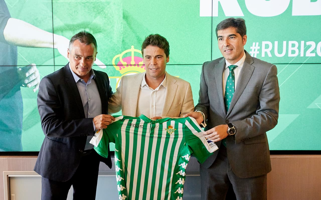 Rubi es el nuevo entrenador del Real Betis hasta el 2022.