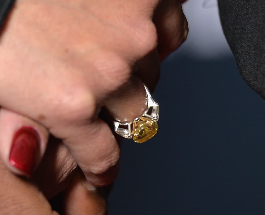 Durante su ceremonia de compromiso, Bryant le obsequió una costosa sortija a Vanessa, la cual estaba valuada en más de cuatro millones de dólares.