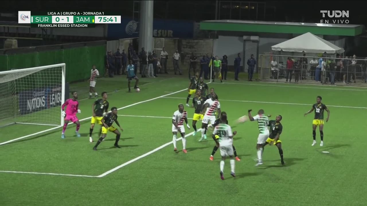 ¡Se salva Jamaica! Remate de Leerdam y King apaga el fuego