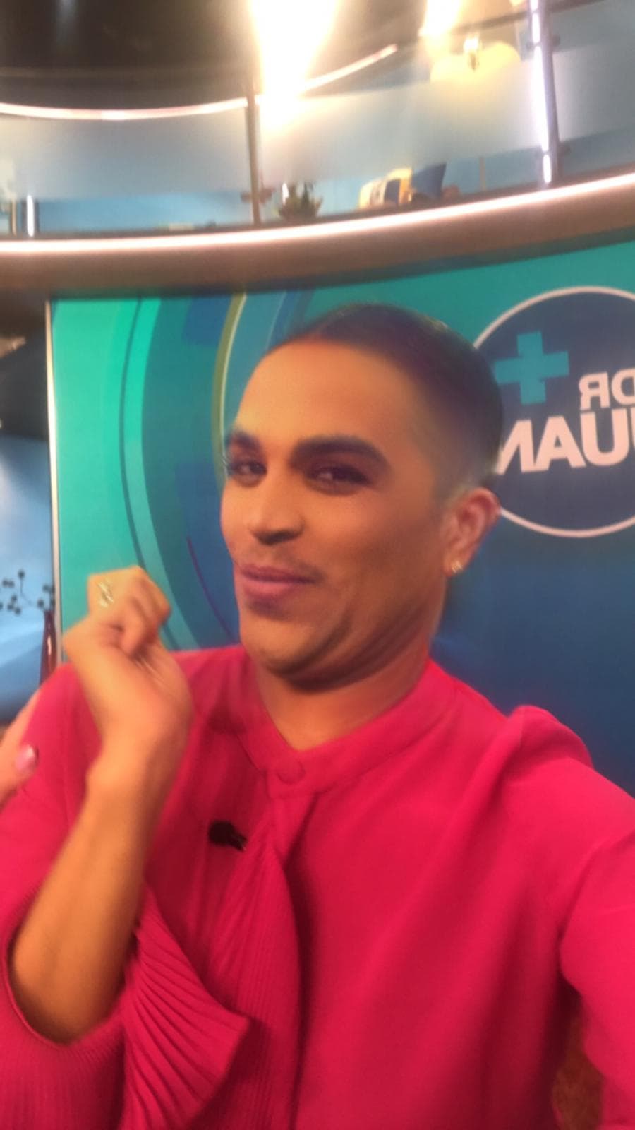 Nuestra conductora puso su mejor cara a la diversión y este fue el resultado. ¿Cuál de todos estos cambios fue tu favorito?
<br>