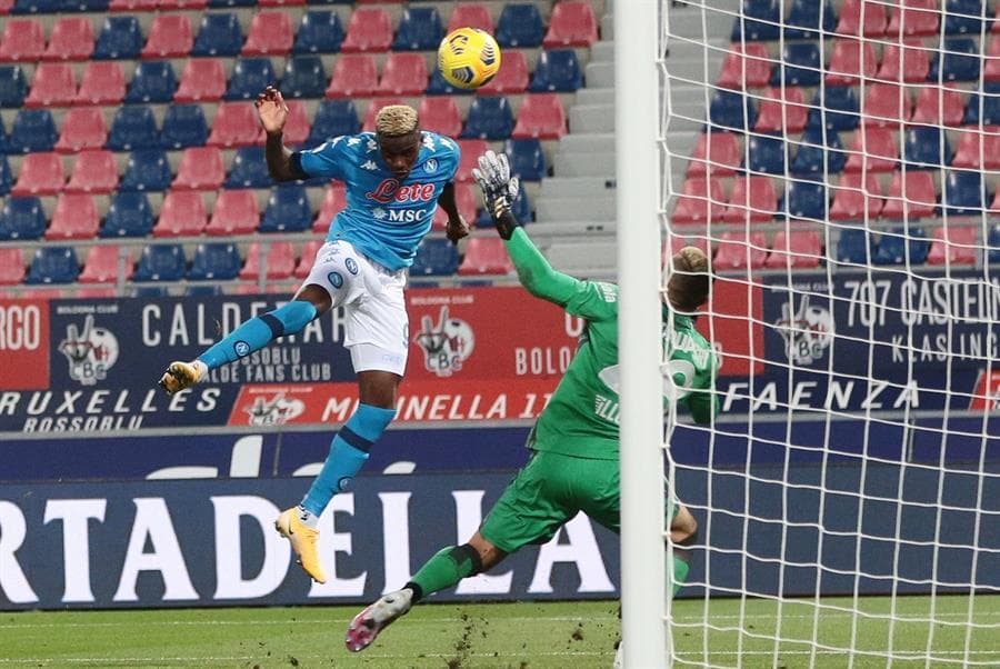 Napoli se lleva el partido ante Bologna por la mínima. Victor Osimhen fue el hombre del partido tras anotar gol al minuto 23 con asistencia del mexicano 'Chucky' Lozano y que termina dándole los tres puntos a la escuadra de Gatusso, durante la séptima jornada de la Serie A.