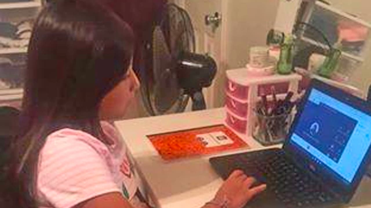 Hay que seguir madrugando y tener las mismas rutinas del regreso a clases, aunque la escuela sea virtual