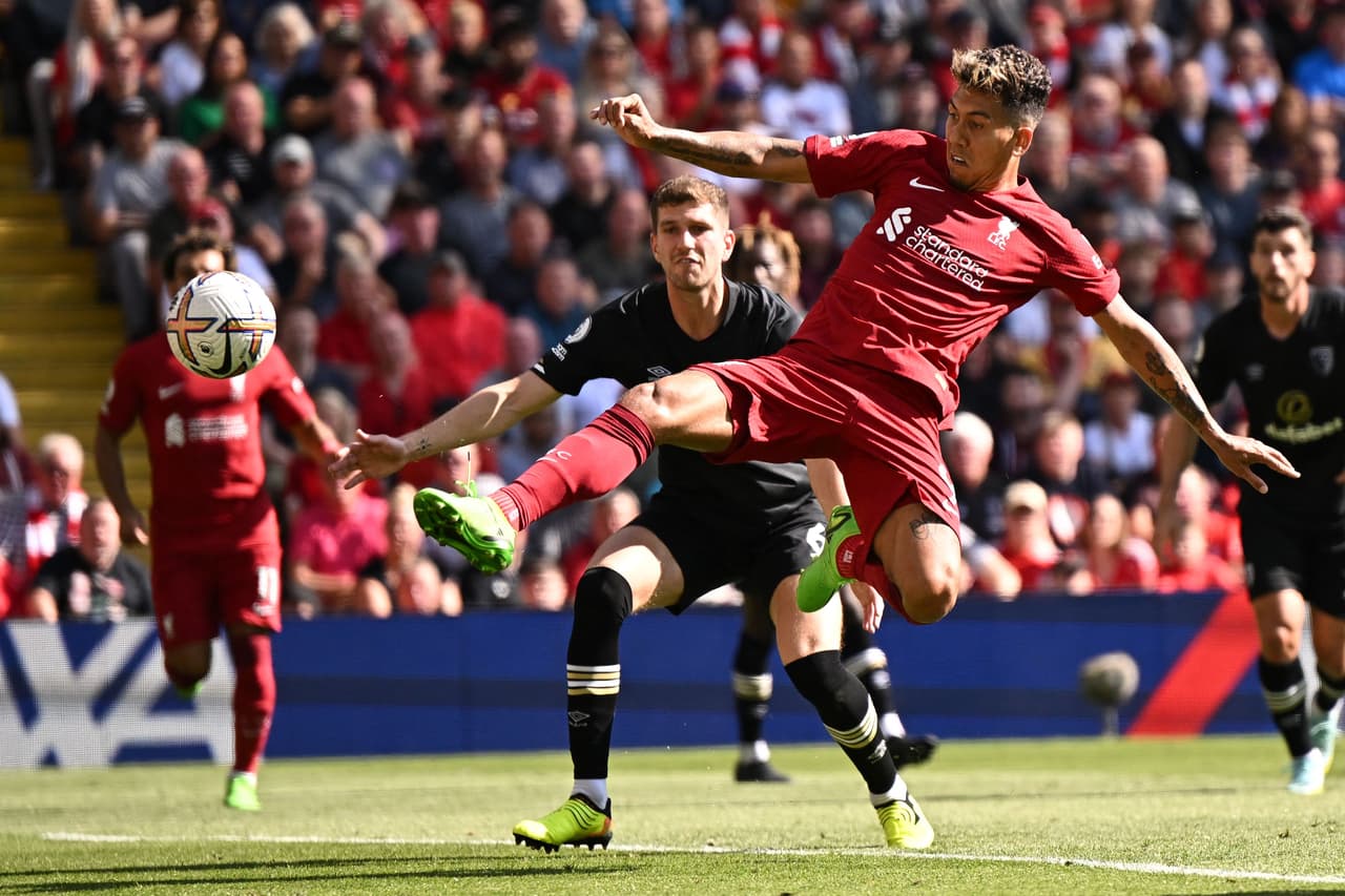 Liverpool aplastó 9-0 al Bournemoth con dobletes de Luis Díaz y Roberto Firmino, goles de Harvey Elliott, Alexander-Arnold, Virgil van Dijk, Fábio Carvalho y un autogol de Chris Mepham.