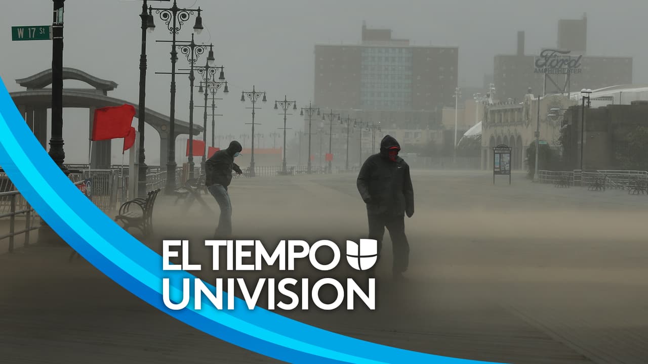 Esto es lo que tienes que hacer ante la llegada de la tormenta Henri, que puede ser huracán