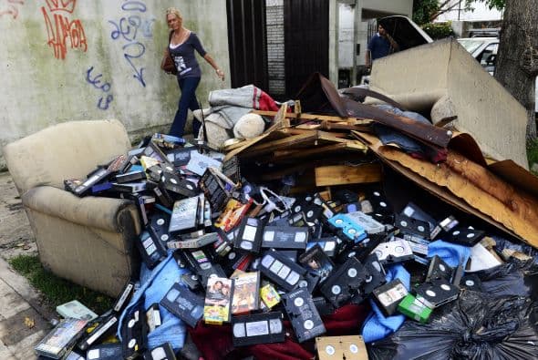 "Hay 400 camiones que están llegando con donaciones. Quiero agradecer las miles de voces silenciosas, de todos los niveles, que han mostrado una gran sensibilidad", dijo Daniel Scioli, gobernador de la provincia de Buenos Aires.