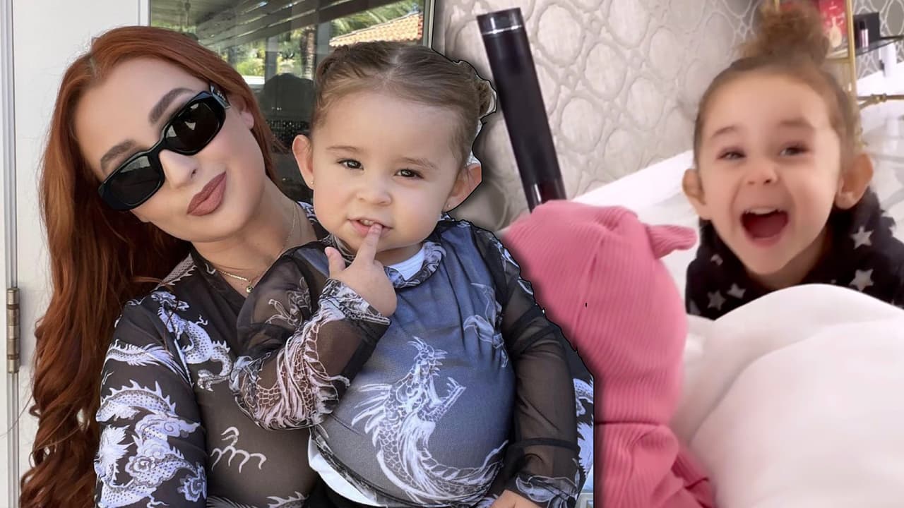 'La Bebechi' le enseña a hablar a su hermanita recién nacida y ella la 'responde'