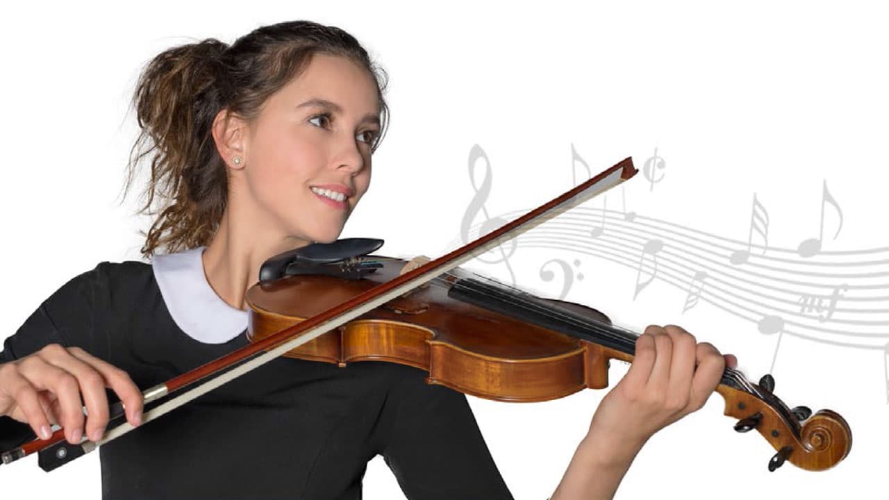 Paulina Goto tuvo que tomar clases de violín para interpretar a 'Fernanda' en "Un camino hacia el destino".