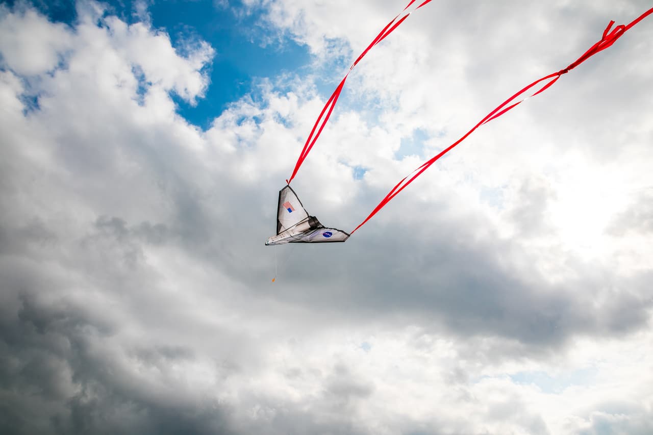 También MetroRapid 803, con una frecuencia de 15 minutos durante el evento, esta ruta lleva a los pasajeros a la estación Barton Springs en South Lamar Boulevard.