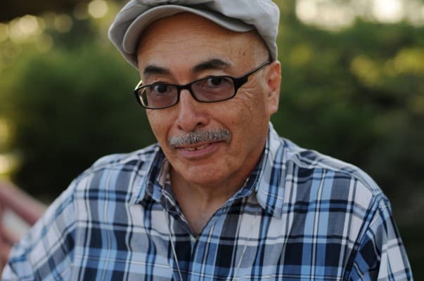 El laureado poeta hispano Juan Felipe Herrera responde con versos a la reciente tensión racial