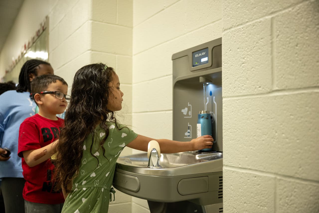 Orick, el pueblo que lucha por salvar su escuela pese a tener solo 9 estudiantes en California