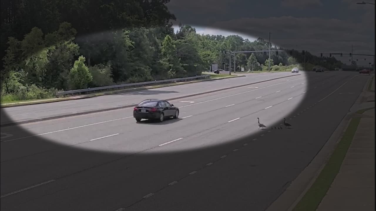 Conductor es captado viajando a 72 mph en una zona de 45 mph cerca de una escuela en Gwinnett