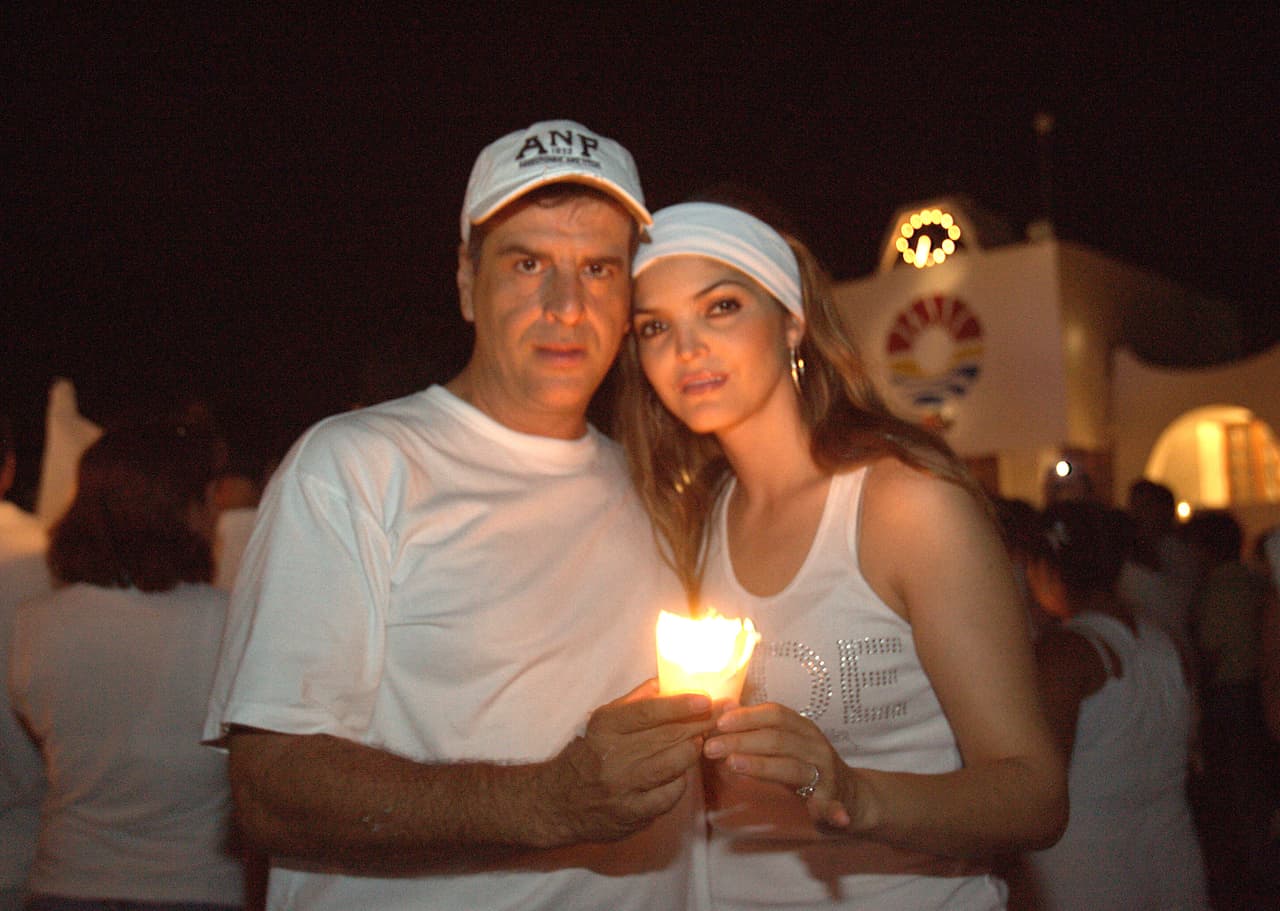 'El Pirru' y la intérprete de 'Bandido' fueron duramente criticados cuando hicieron pública su relación.
<br>