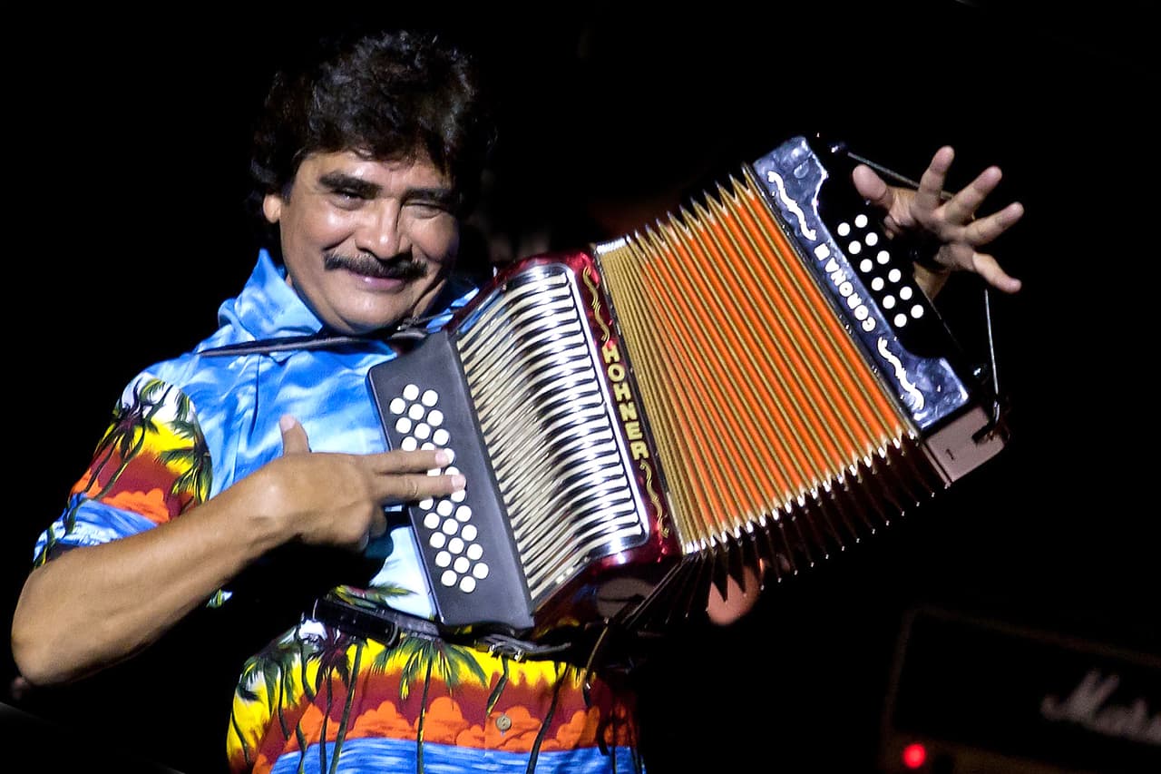 El fallecimiento del músico 
<b><a href="https://www.univision.com/famosos/muere-legendario-musico-mexicano-celso-pina-a-los-66-anos-de-edad-fotos">fue sorpresivo</a></b> debido a que horas antes de que se confirmara su muerte, en sus redes sociales aún se promocionaban las presentaciones que ofrecería en septiembre.