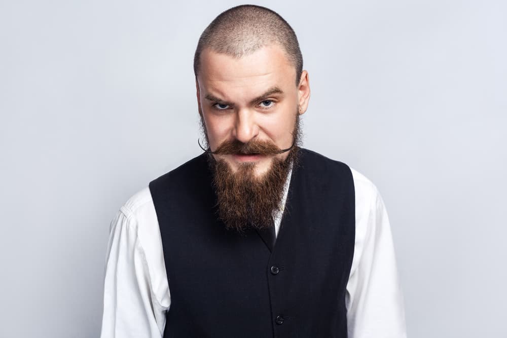 Los nativos de Tauro también son propensos a buscar la salida más fácil de un problema, no importa en qué situación se encuentren. Así que si ello involucra romper un 'poquito' la ley, como robarse un auto o unos cuantos billetes, no hay problema. Hay que tenerlos muy checaditos, porque sí son de los más peligrosos.