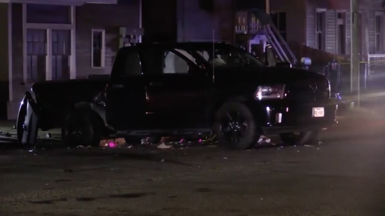 Espinoza enfrenta cuatro cargos tras la muerte de los dos adultos y los dos menores, dos personas más fueron hospitalizadas en condición crítica, según dijo la policía.