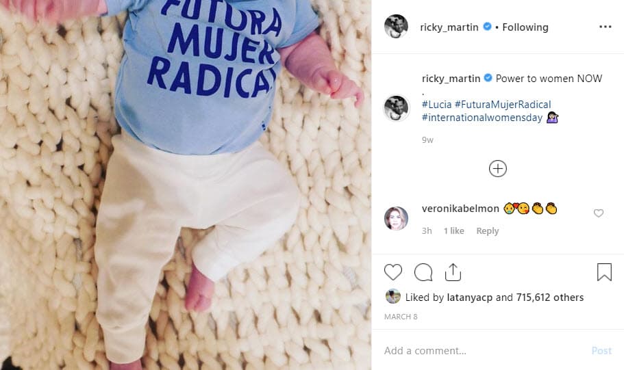 Hasta el momento Ricky ni su esposo han mostrado el rostro de la pequeña.