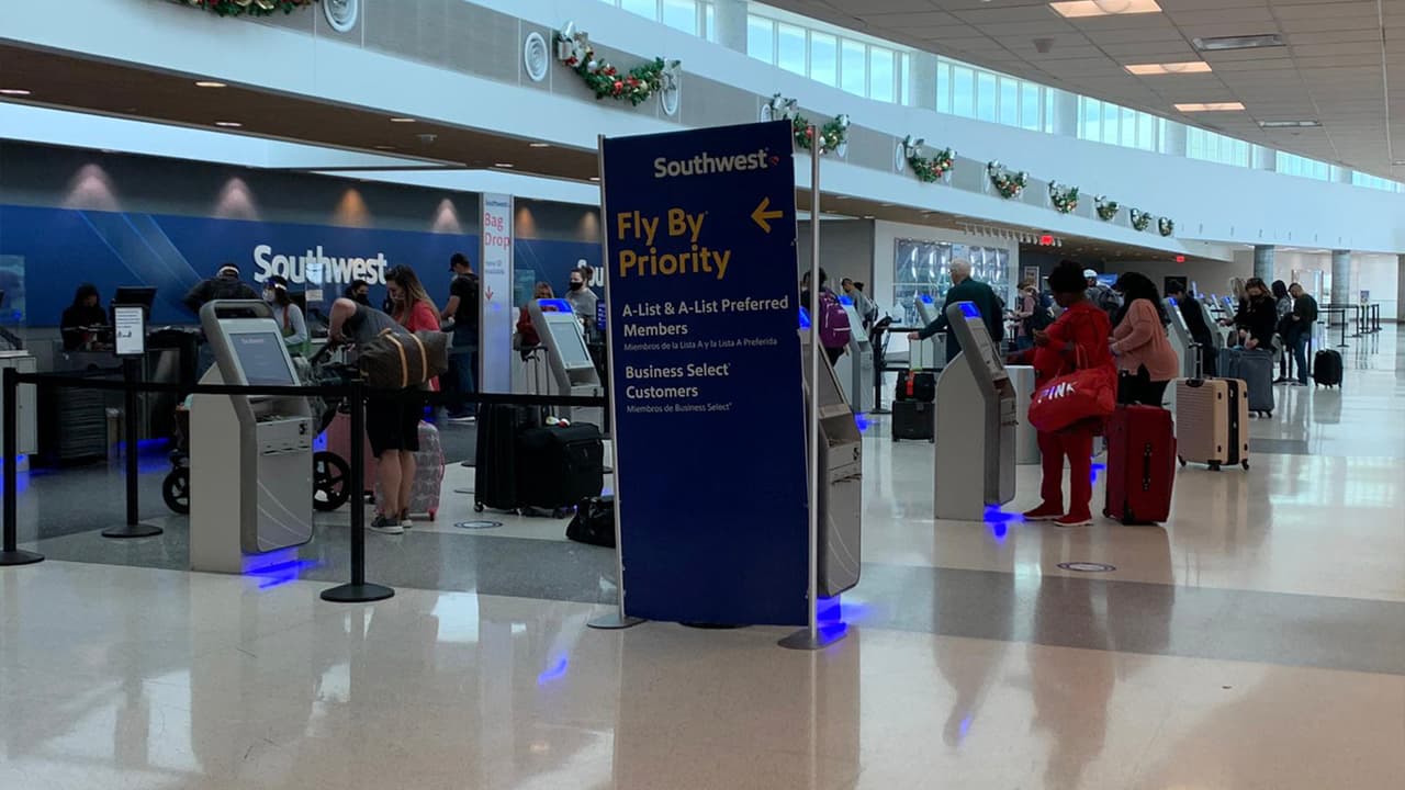Para el sábado y domingo se espera un aumento en el flujo de pasajeros de los aeropuertos de Houston.