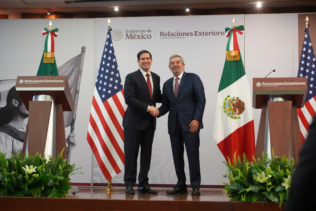 Marco Rubio y Canciller mexicano hablan por teléfono y reiteran colaboración bilateral
