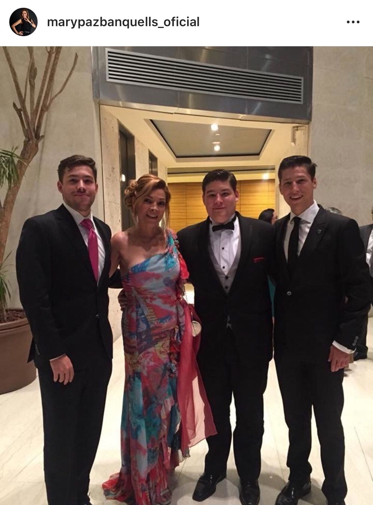 A mediados de junio pasado, 
<a href="https://www.youtube.com/watch?v=LJVLxWdfLMc">Sebastián Adame confesó </a>que al principio trataba de mediar en la situación de sus padres, pero recientemente ha decidido mantenerse al margen, aunque no deja de darles consejos.