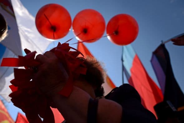 Miles de sindicalistas marcharon en Rusia este 1 de mayo.