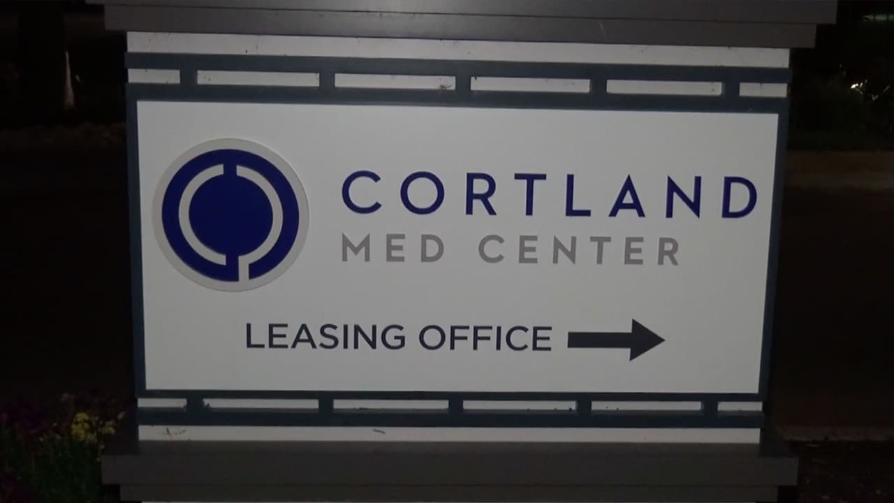 Los hechos ocurrieron el martes alrededor de la 1:00am en el complejo de apartamentos ubicado en la cuadra 9100 Lakes en 610 Drive.