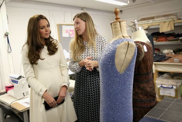 Kate quedó fascinada con los hermosos vestidos.