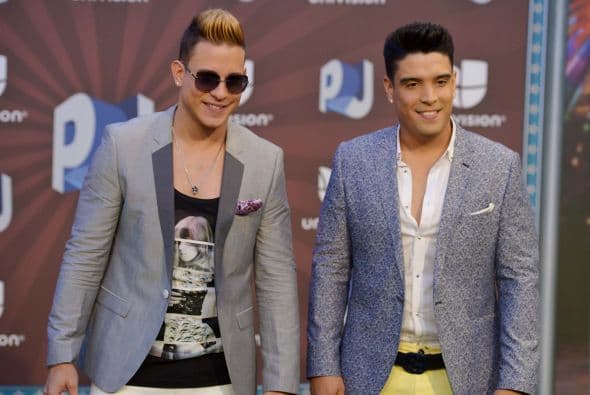 Los extravagantes en Premios Juventud